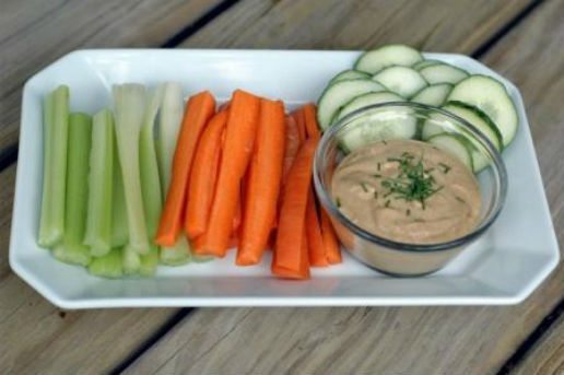 6 Simple Veggie Dip Recipes for Vegetarian Week - Dash of Wellness