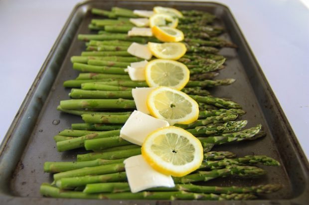 Baked-asparagus-with-lemon-butter-parmesan-aphrodisiac