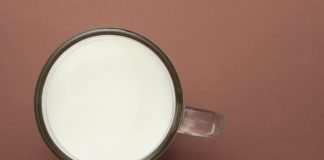 milk before bed warm milk benefits image
