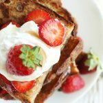 Easy-Eggless-French-Toast-with-Strawberries-and-coconut-whipped-cream-vegan